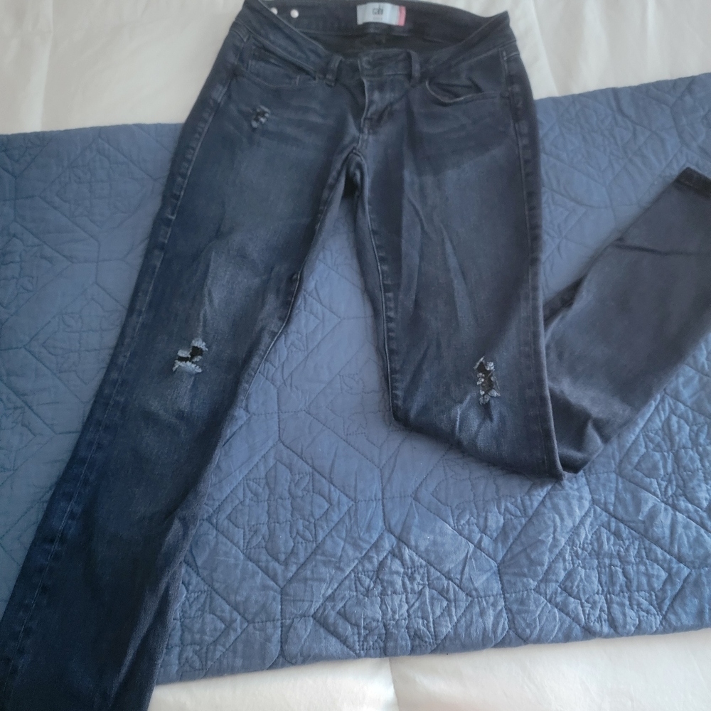 Cabi sz 2 dark denim skinny jeans